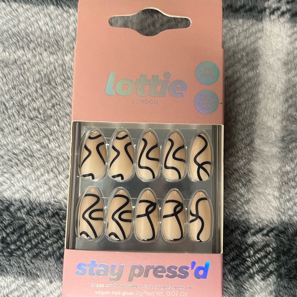Press On Nails